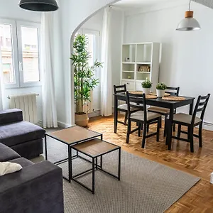 apt-piso-reformado-en-el-centro-de.bilbaohotelsspain.com/